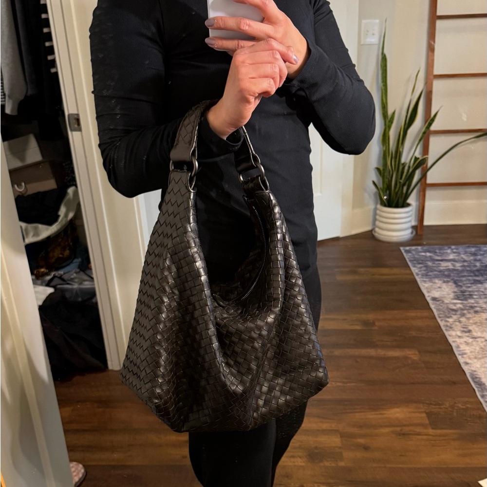EUC Bottega Veneta Intrecciato Sloane Style Hobo Bag in Brown - Picture 12 of 13